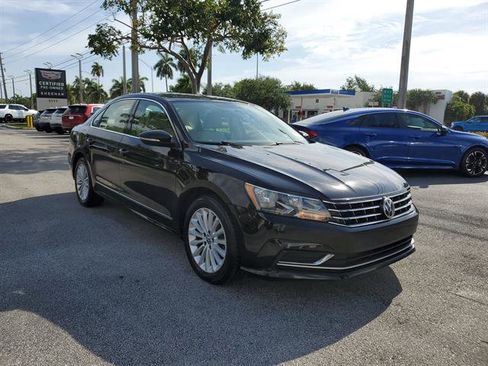 Used 2016 Volkswagen Passat 1.8T SE FWD image 22