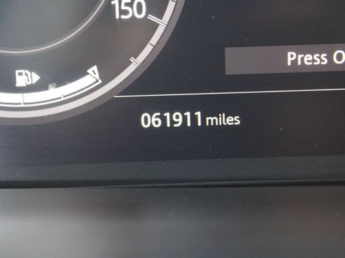 Used 2019 Land Rover Discovery SE AWD/4WD image 22