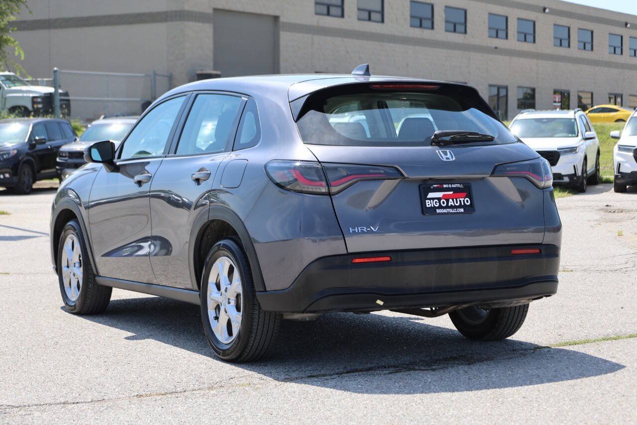 Used 2023 Honda HR-V LX image 11