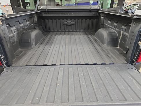 Used 2019 Chevrolet Silverado 1500 RST AWD/4WD image 13