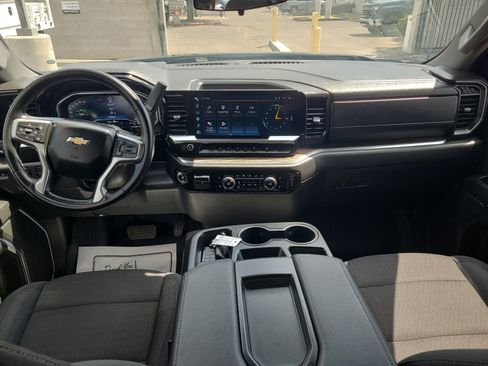 Used 2024 Chevrolet Silverado 1500 LT RWD image 13