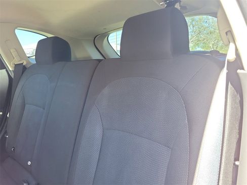 Used 2015 Nissan Rogue S w/ Convenience Package image 10