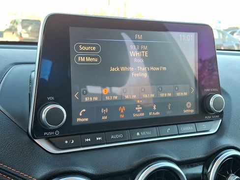 Used 2021 Nissan Sentra SR w/ SR Premium Package image 21