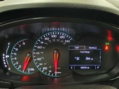 Used 2020 Chevrolet Trax LT w/ LT Convenience Package image 24