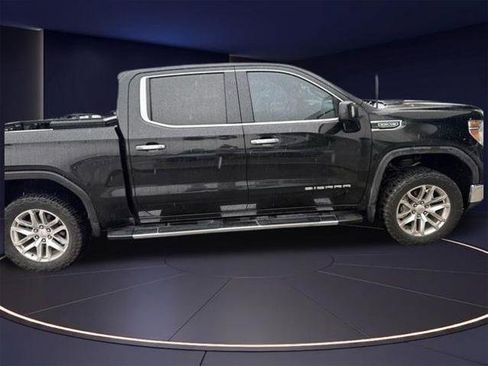 Used 2021 GMC Sierra 1500 SLT w/ SLT Premium Plus Package AWD/4WD image 5