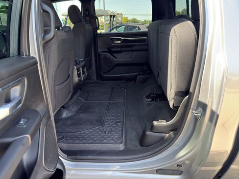 Used 2024 RAM 1500 Big Horn AWD/4WD image 37