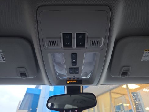 Used 2015 Cadillac SRX Luxury image 23