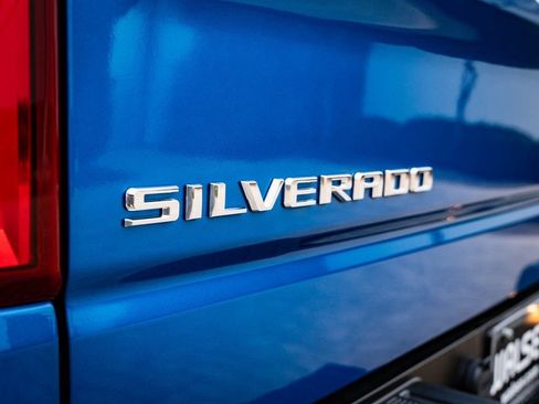 Used 2024 Chevrolet Silverado 1500 RST w/ Z71 Off-Road Package image 17