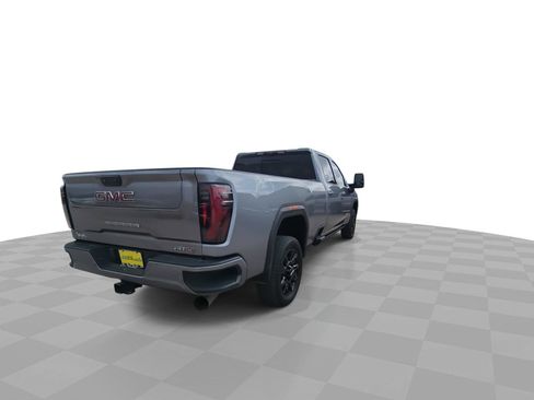 Used 2024 GMC Sierra 2500 AT4 w/ AT4 Premium Plus Package AWD/4WD image 8