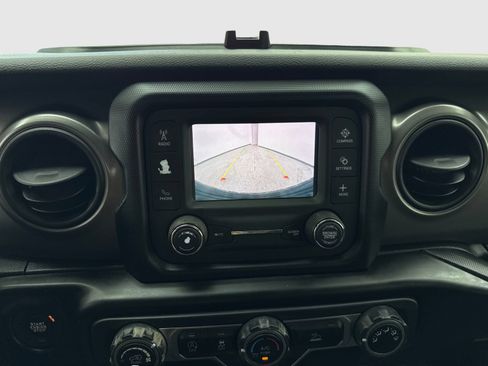 Used 2021 Jeep Wrangler Unlimited Sport AWD/4WD image 27