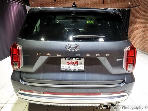 Used 2024 Hyundai Palisade Calligraphy image 9