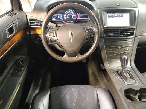 Used 2018 Lincoln MKT AWD w/ Technology Package image 22