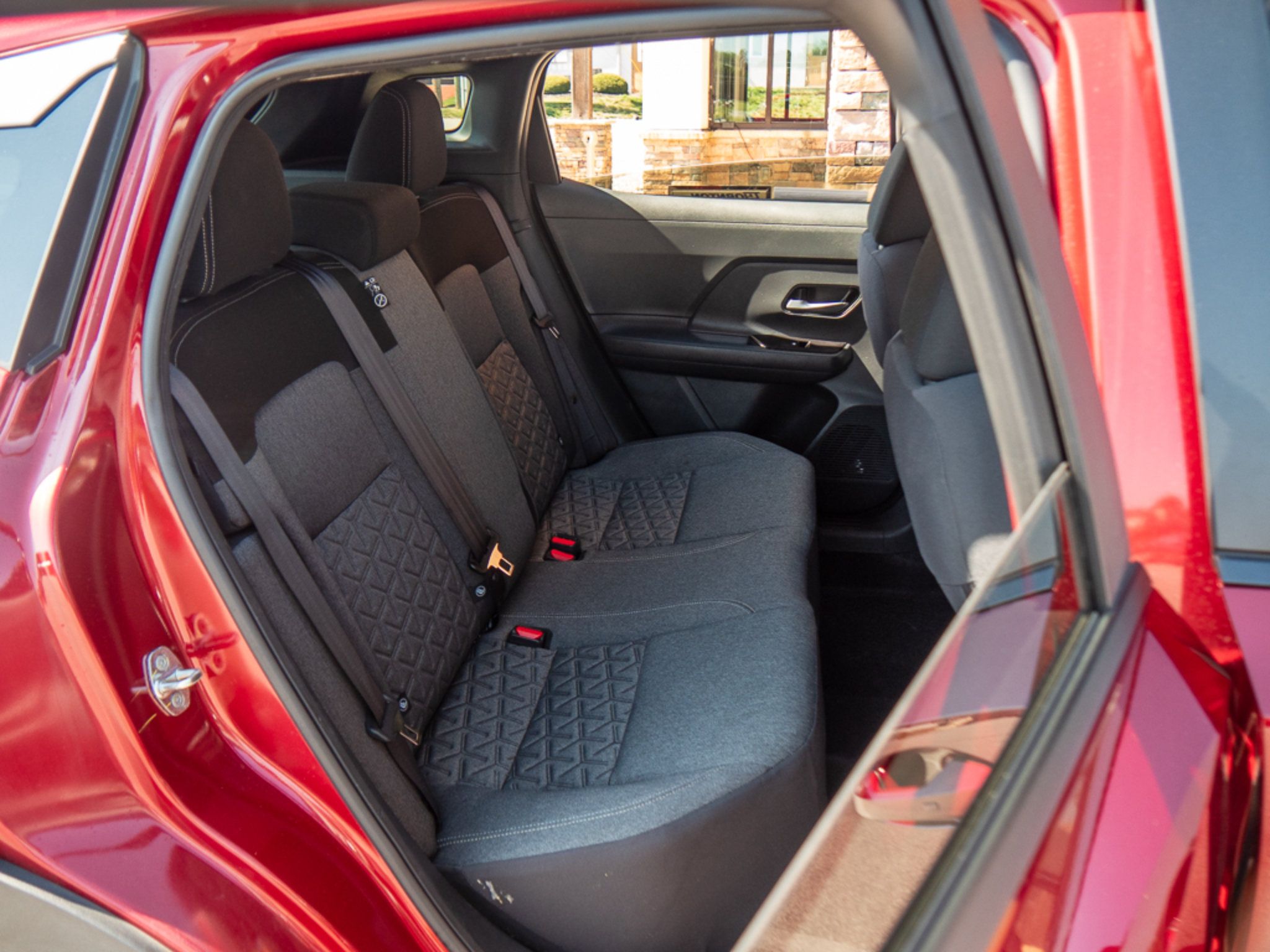 Used 2025 Nissan Kicks SV AWD/4WD image 19