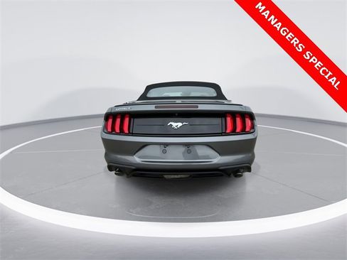 Used 2022 Ford Mustang Premium image 7