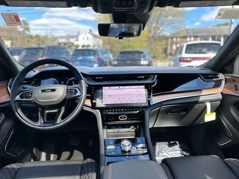 New 2026 Jeep Grand Cherokee L Summit AWD/4WD image 17