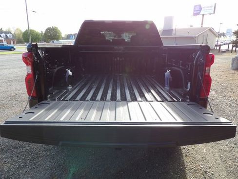 Used 2023 Chevrolet Silverado 1500 Custom Trail Boss image 7