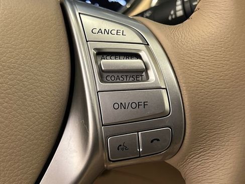 Used 2014 Nissan Rogue SL w/ SL Premium Package FWD image 22
