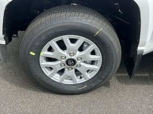 New 2026 Toyota Tacoma SR5 AWD/4WD image 5