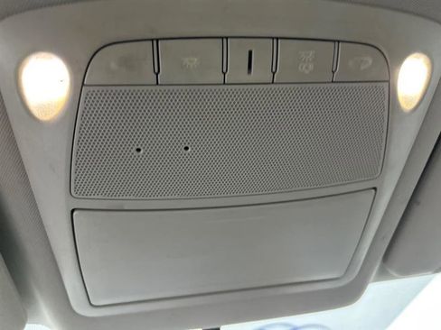 Used 2017 Nissan Rogue S image 18