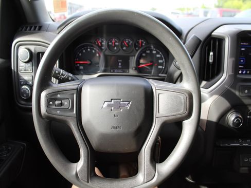 Used 2021 Chevrolet Silverado 1500 Custom Trail Boss AWD/4WD image 19