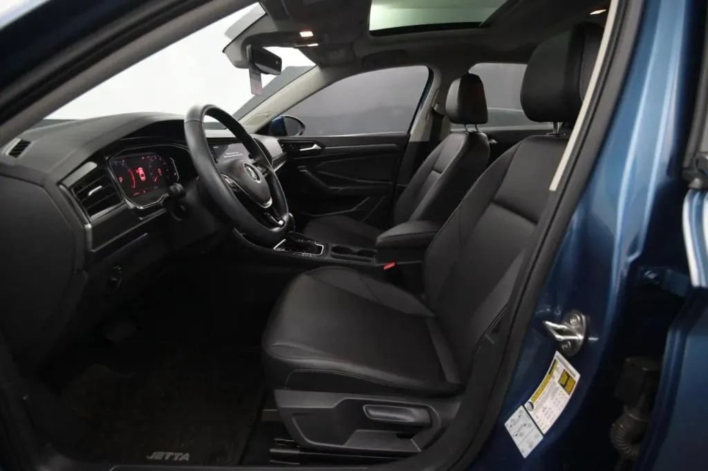 Used 2019 Volkswagen Jetta SEL FWD image 34