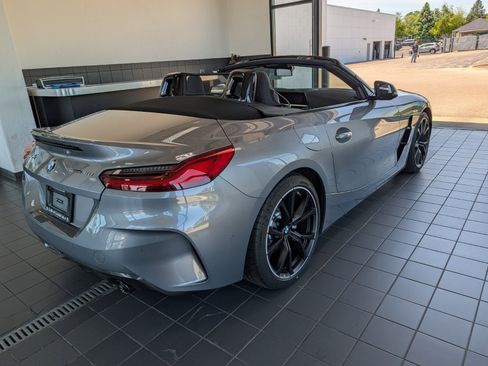 New 2026 BMW Z4 sDrive30i w/ Premium Package RWD image 2