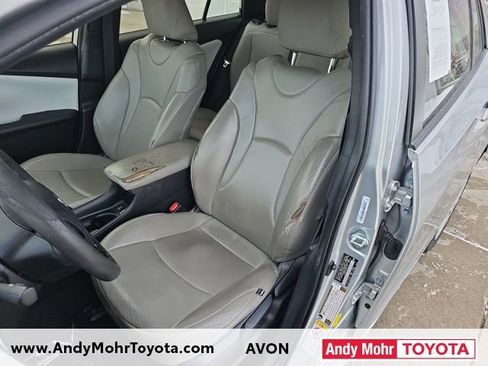 Used 2019 Toyota Prius LE image 9