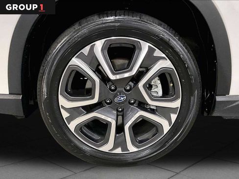 Used 2024 Subaru Ascent Touring AWD/4WD image 11