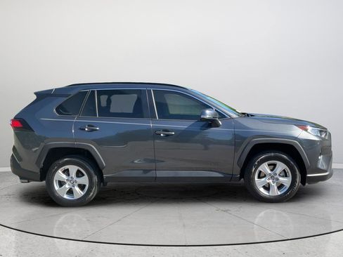 Used 2019 Toyota RAV4 XLE image 5