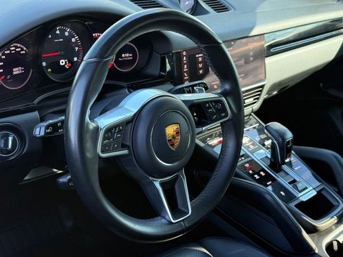 Used 2021 Porsche Cayenne AWD/4WD image 19