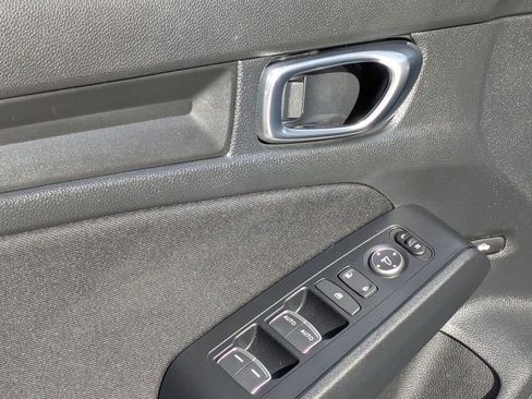 Used 2025 Honda Civic Sport image 13