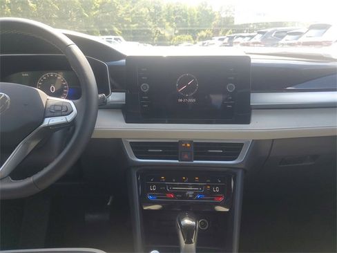 New 2025 Volkswagen Taos SE image 16