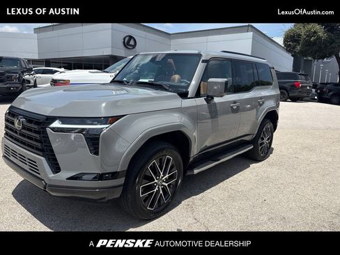 Used 2026 Lexus GX 550 w/ Accessory Package (2T) AWD/4WD image 1