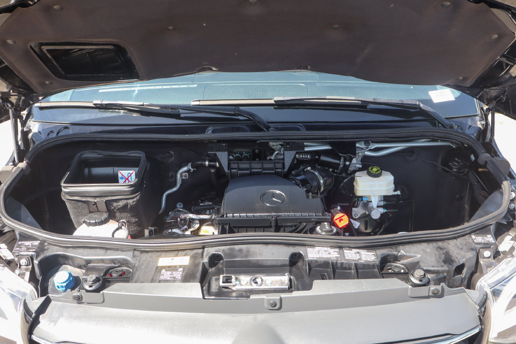 Used 2023 Mercedes-Benz Sprinter 2500 image 14