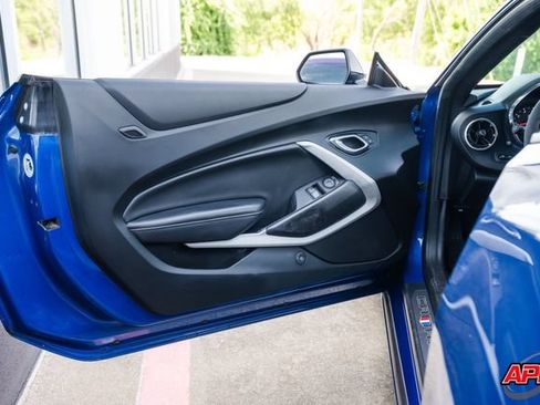 Used 2019 Chevrolet Camaro SS RWD image 61