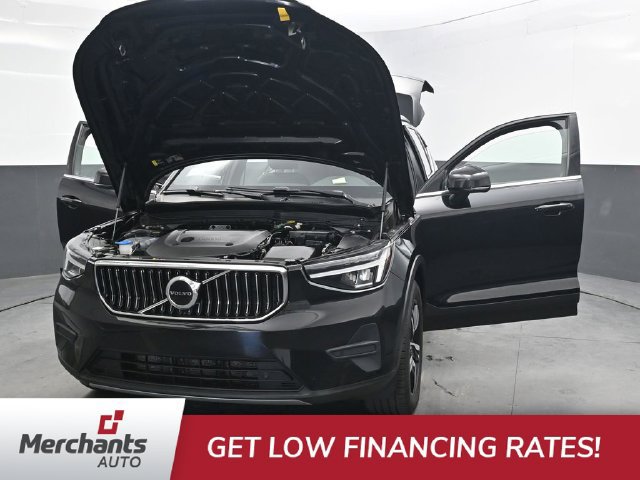 Used 2024 Volvo XC40 B5 Core AWD/4WD image 45