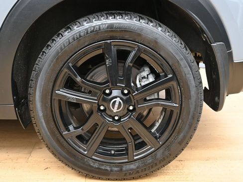 Used 2024 Nissan Kicks SV w/ Interior Electronics Package FWD image 10