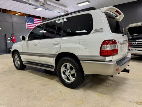 Used 2006 Toyota Land Cruiser image 10