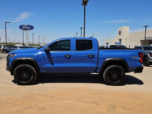Used 2025 Chevrolet Colorado Trail Boss AWD/4WD image 9