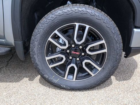 New 2026 GMC Sierra 1500 AT4 AWD/4WD image 34