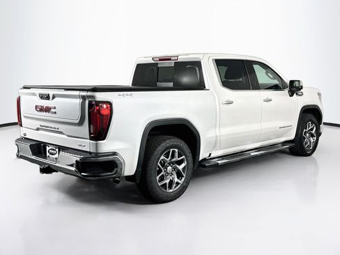 Used 2023 GMC Sierra 1500 SLT w/ SLT Premium Plus Package AWD/4WD image 15