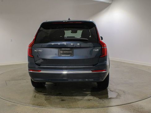 New 2026 Volvo XC90 T8 Plus w/ Protection Package Premier AWD/4WD image 4