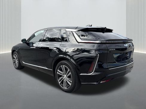Used 2024 Cadillac Lyriq Luxury image 7