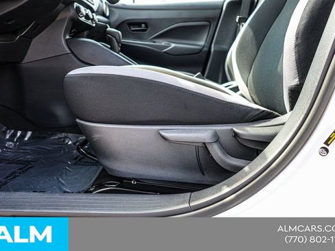 Used 2025 Nissan Versa S w/ Trunk Package image 20