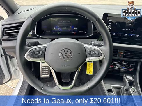 Used 2025 Volkswagen Jetta Sport FWD image 39