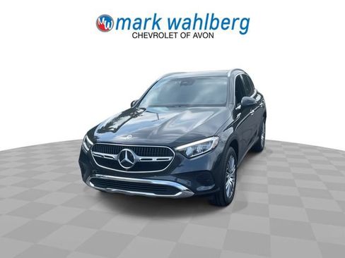 Used 2024 Mercedes-Benz GLC 300 4MATIC image 3