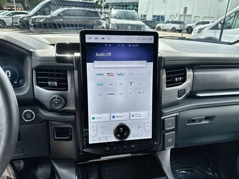 Used 2024 Ford F150 Lightning Flash image 18