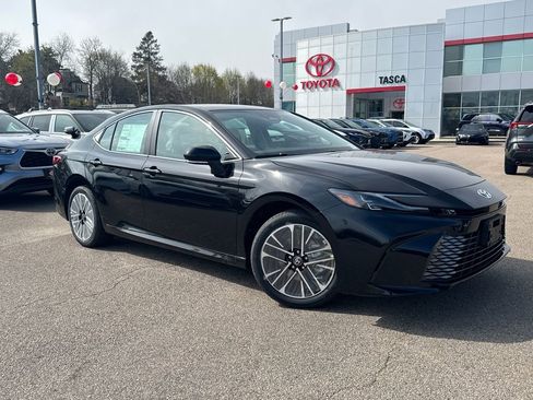 New 2026 Toyota Camry XLE AWD/4WD image 1