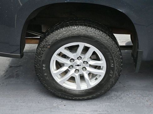 Used 2020 Chevrolet Silverado 1500 RST image 36