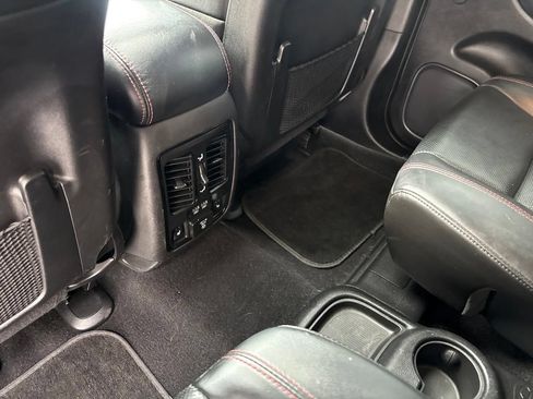 Certified 2021 Dodge Durango R/T w/ Tow 'N Go Package AWD/4WD image 16